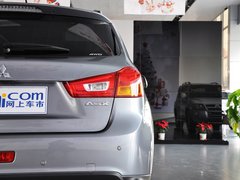 2013款 2.0 CVT 四驱尊贵版 5座
