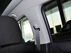 2013款 2.0 CVT 四驱尊贵版 5座