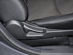 2013款 2.0 CVT 四驱尊贵版 5座