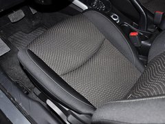 2013款 2.0 CVT 四驱尊贵版 5座