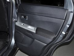 2013款 2.0 CVT 四驱尊贵版 5座