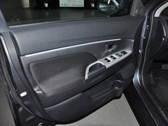 2013款 2.0 CVT 四驱尊贵版 5座