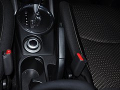 2013款 2.0 CVT 四驱尊贵版 5座