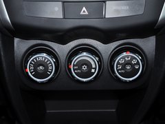 2013款 2.0 CVT 四驱尊贵版 5座