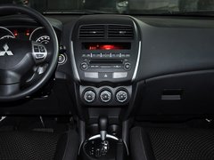 2013款 2.0 CVT 四驱尊贵版 5座