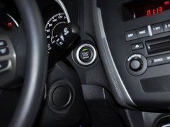 2013款 2.0 CVT 四驱尊贵版 5座