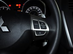 2013款 2.0 CVT 四驱尊贵版 5座