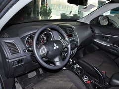 2013款 2.0 CVT 四驱尊贵版 5座