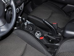 2013款 2.0 CVT 四驱尊贵版 5座