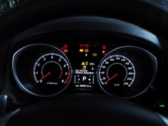 2013款 2.0 CVT 四驱尊贵版 5座
