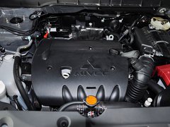 2013款 2.0 CVT 四驱尊贵版 5座