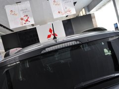 2013款 2.0 CVT 四驱尊贵版 5座