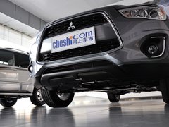 2013款 2.0 CVT 四驱尊贵版 5座