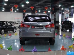 2013款 2.0 CVT 四驱尊贵版 5座