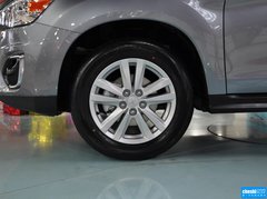 2013款 2.0 CVT 四驱尊贵版 5座
