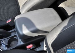 2013款 2.0 CVT 四驱尊贵版 5座