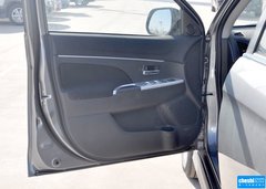 2013款 2.0 CVT 四驱尊贵版 5座