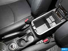 2013款 2.0 CVT 四驱尊贵版 5座
