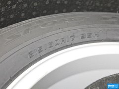 2013款 2.0 CVT 四驱尊贵版 5座