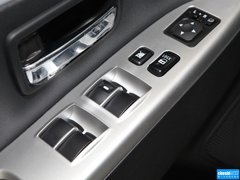 2013款 2.0 CVT 四驱尊贵版 5座