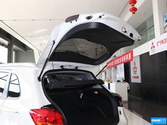 2013款 2.0 CVT 四驱尊贵版 5座