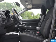 2013款 2.0 CVT 四驱尊贵版 5座