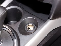 2013款 2.0 CVT 四驱旗舰版 5座