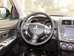 2013款 2.0 CVT 四驱旗舰版 5座
