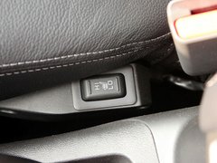 2013款 2.0 CVT 四驱旗舰版 5座
