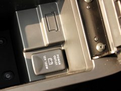 2013款 2.0 CVT 四驱旗舰版 5座
