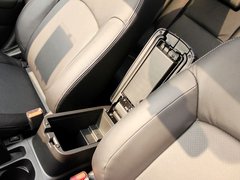 2013款 2.0 CVT 四驱旗舰版 5座