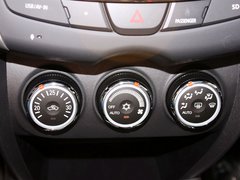 2013款 2.0 CVT 四驱旗舰版 5座