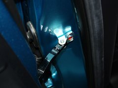 2013款 2.0 CVT 四驱旗舰版 5座
