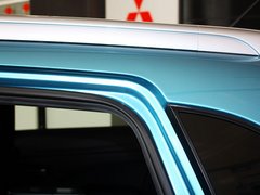 2013款 2.0 CVT 四驱旗舰版 5座