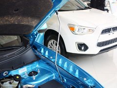 2013款 2.0 CVT 四驱旗舰版 5座