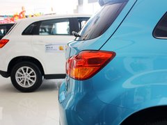 2013款 2.0 CVT 四驱旗舰版 5座