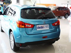 2013款 2.0 CVT 四驱旗舰版 5座