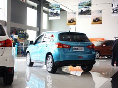 2013款 2.0 CVT 四驱旗舰版 5座