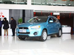 2013款 2.0 CVT 四驱旗舰版 5座