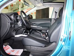 2013款 2.0 CVT 四驱旗舰版 5座