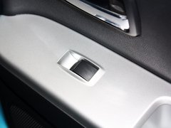 2013款 2.0 CVT 四驱旗舰版 5座