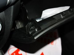 2013款 2.0 CVT 四驱旗舰版 5座