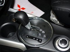 2013款 2.0 CVT 四驱旗舰版 5座