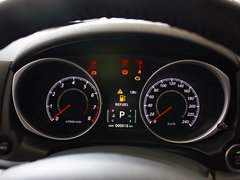 2013款 2.0 CVT 四驱旗舰版 5座