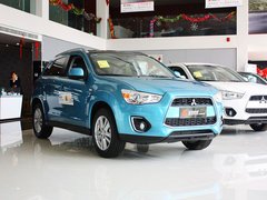2013款 2.0 CVT 四驱旗舰版 5座