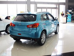 2013款 2.0 CVT 四驱旗舰版 5座