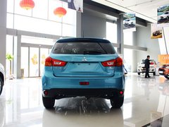 2013款 2.0 CVT 四驱旗舰版 5座