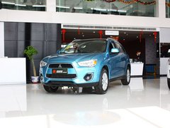 2013款 2.0 CVT 四驱旗舰版 5座