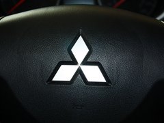 2013款 2.0 CVT 四驱旗舰版 5座