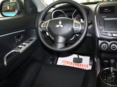 2013款 2.0 CVT 四驱旗舰版 5座